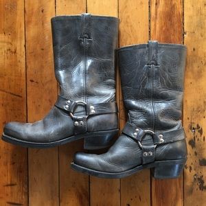 Pre-loved Frye 12R Harness Moro Boots